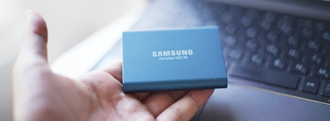 超小型ポータブルSSD(500GB)